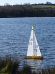 LZ00236 RC boat on Cosmeston lakes.jpg